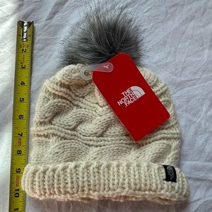 NWT THE NORTH FACE beanie